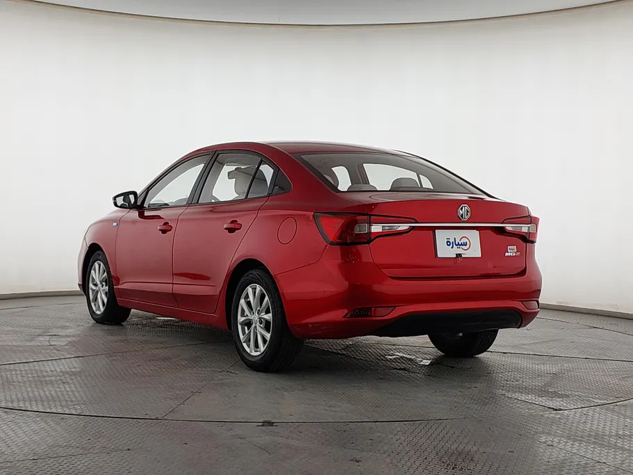 2022 MG 5 STD 