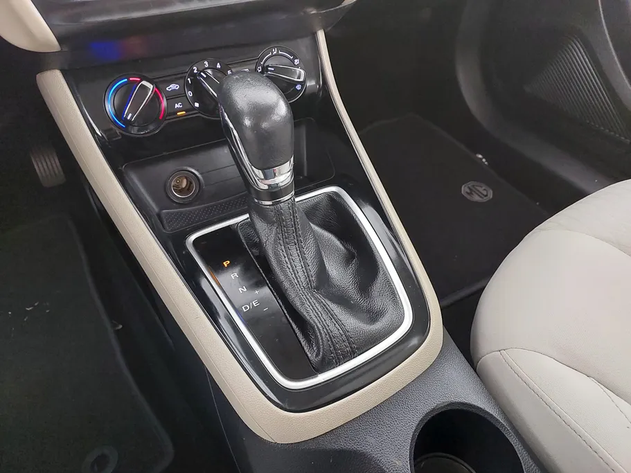 2022 MG 5 STD 