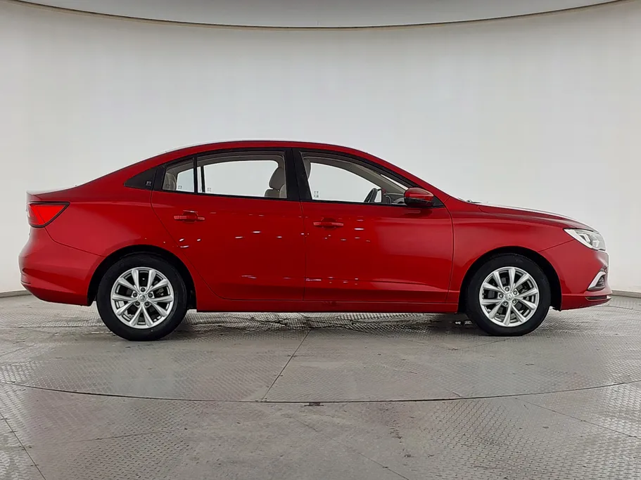 2022 MG 5 STD 