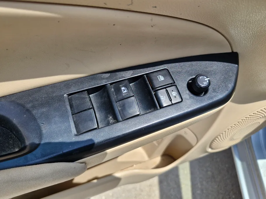 2022 Toyota Yaris  Y 