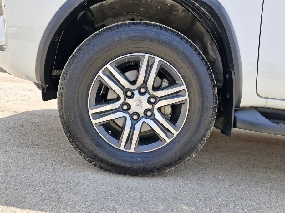 2023 Toyota Fortuner VX 