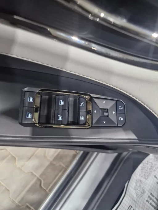2023 Ford Taurus Trend 