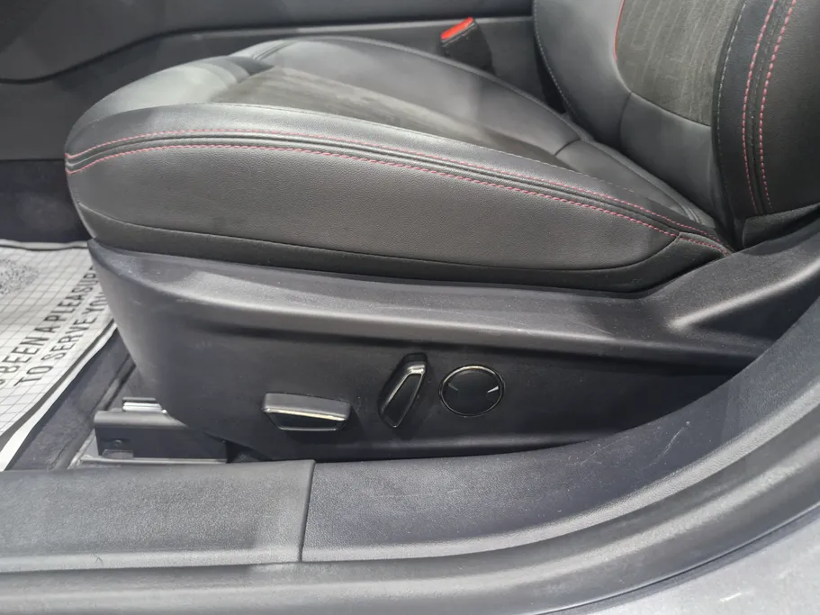 2023 Ford Taurus Trend 