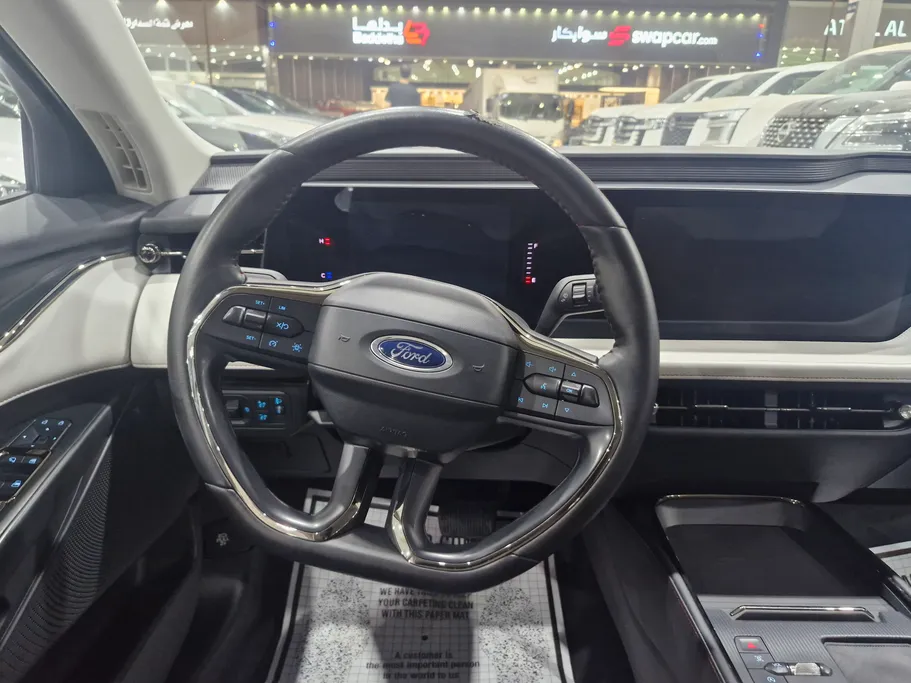 2023 Ford Taurus Trend 