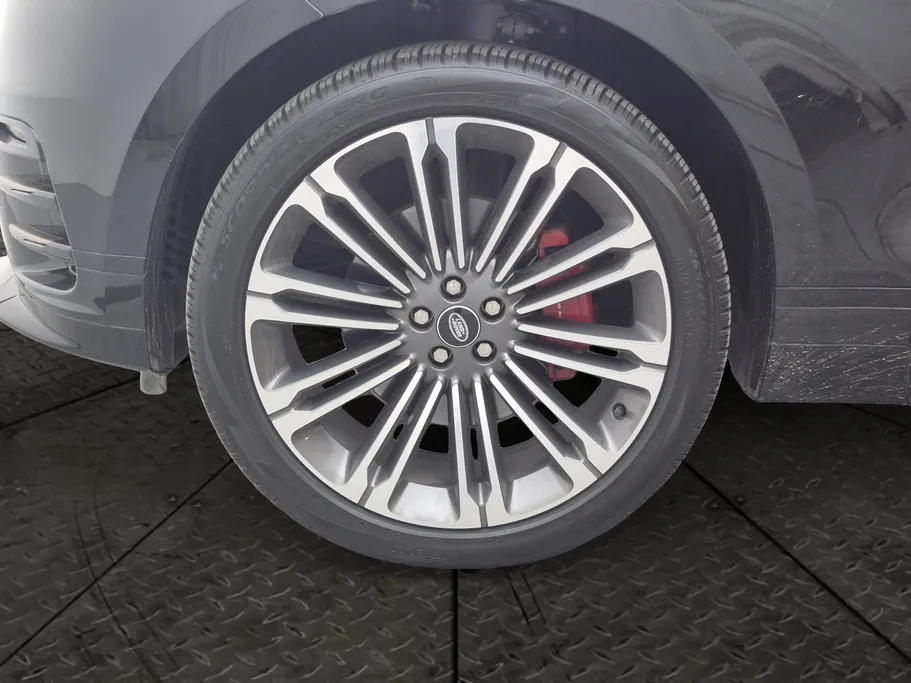 لاند روفر رنج روفر Velar R dynamic 2025 