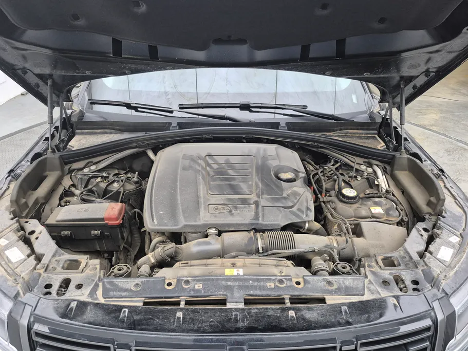 لاند روفر رنج روفر Velar R dynamic 2025 