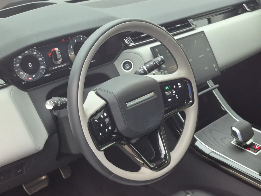 لاند روفر رنج روفر Velar R dynamic 2025 