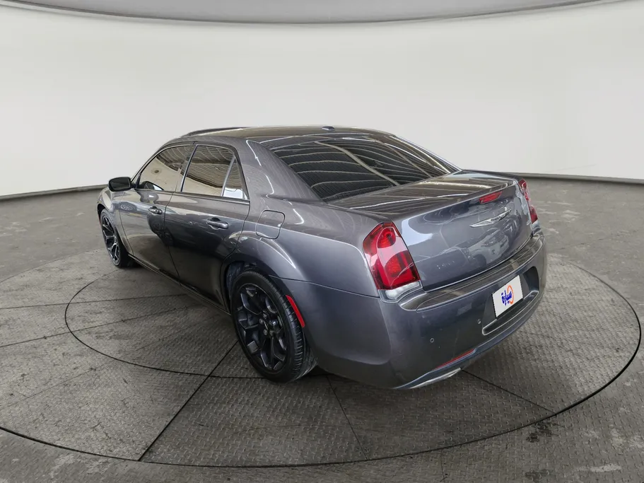 كرايسلر 300 S 2021 