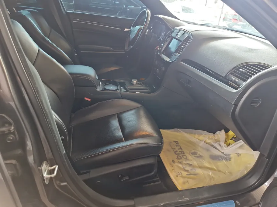 كرايسلر 300 S 2021 