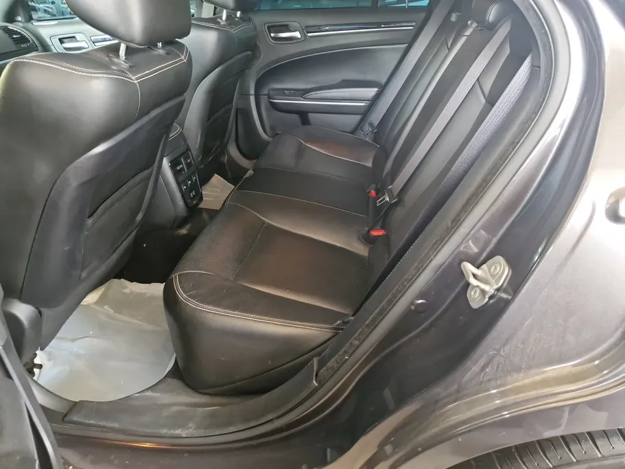 كرايسلر 300 S 2021 