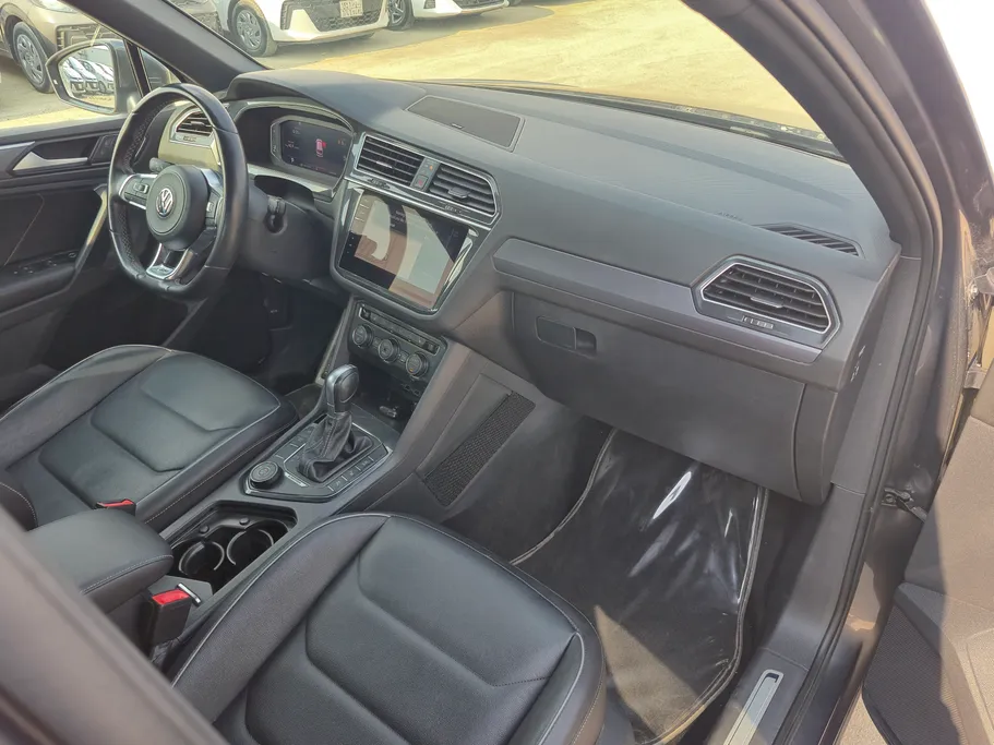 2019 Volkswagen Tiguan R Line 
