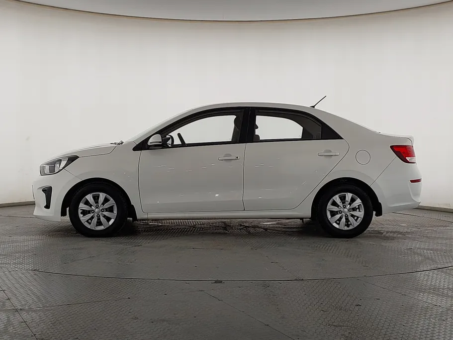 2022 Kia Pegas LX 
