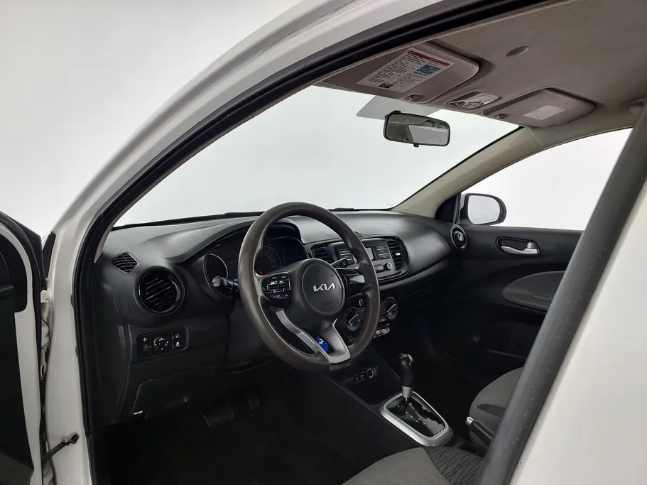 2022 Kia Pegas LX 