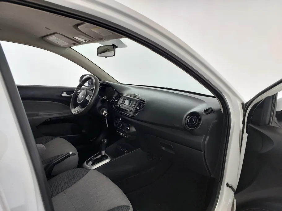 2022 Kia Pegas LX 