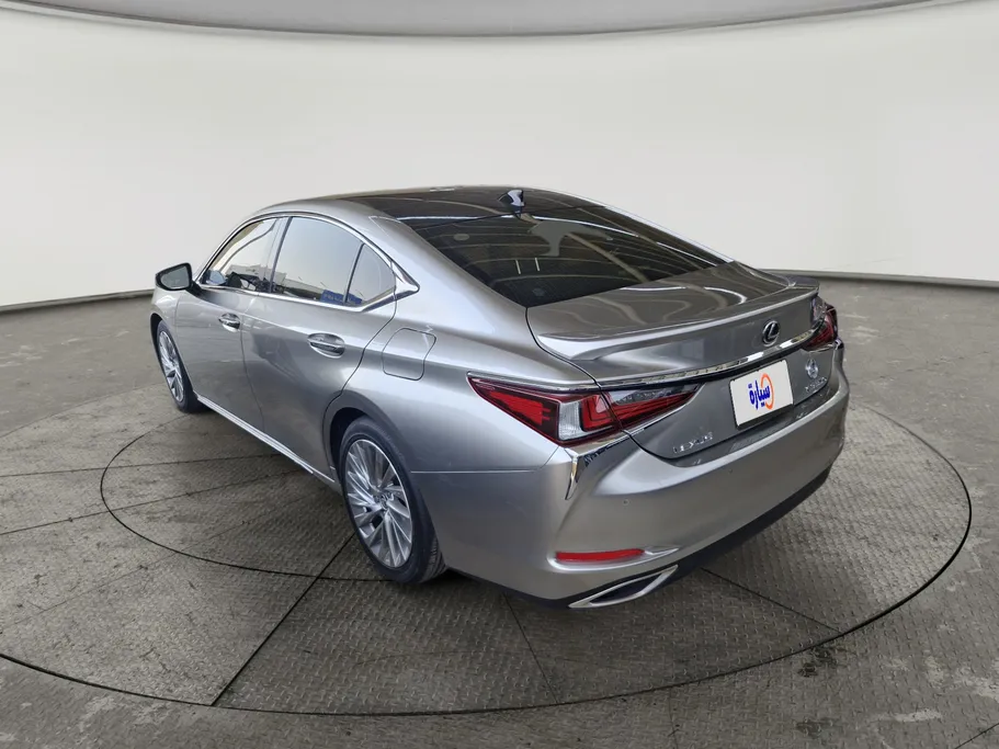 لكزس ES 350 2023 