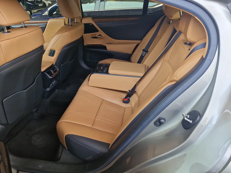 لكزس ES 350 2023 