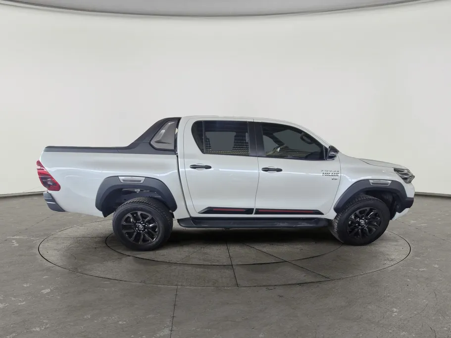 2025 Toyota Hilux Adventure 