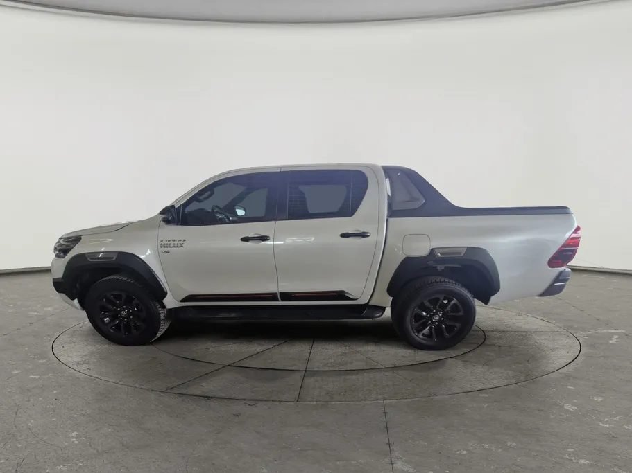2025 Toyota Hilux Adventure 