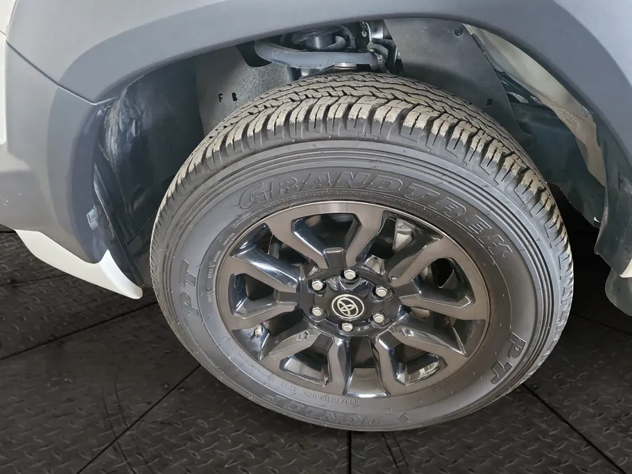 2025 Toyota Hilux Adventure 