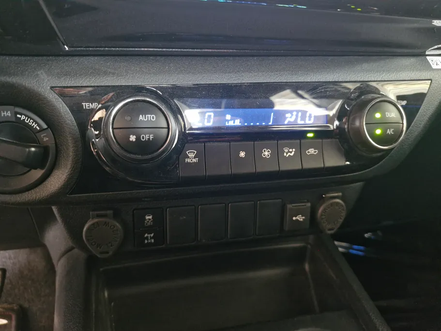 2025 Toyota Hilux Adventure 