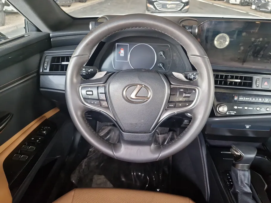 2023 Lexus ES 300 H 