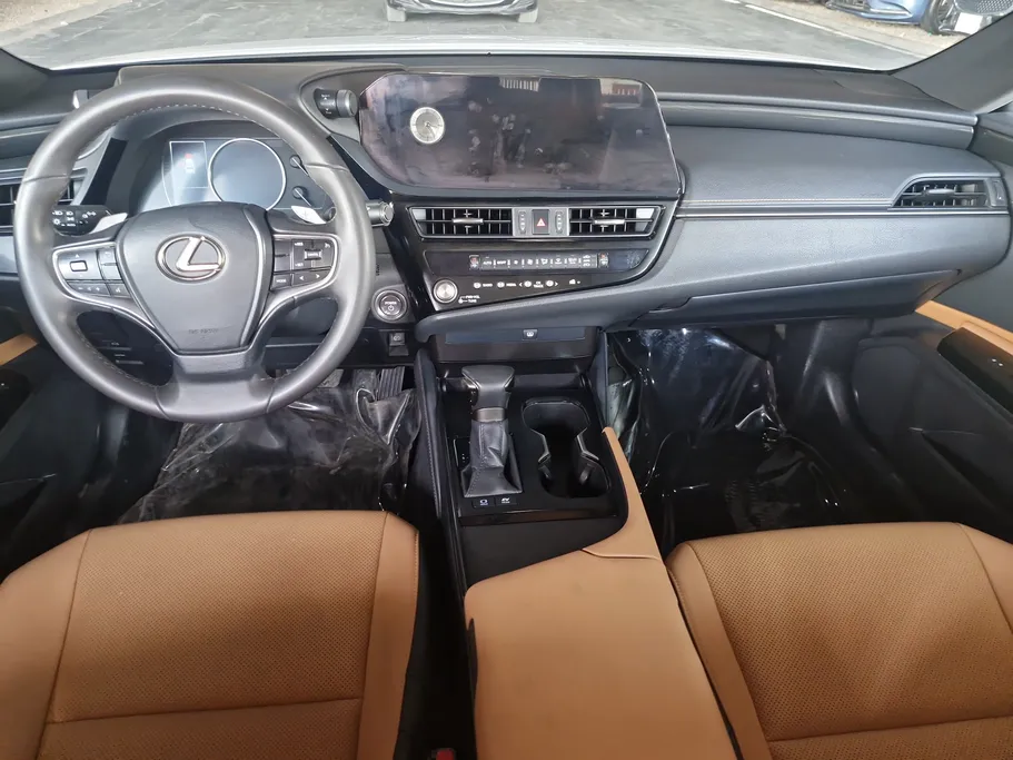 2023 Lexus ES 300 H 