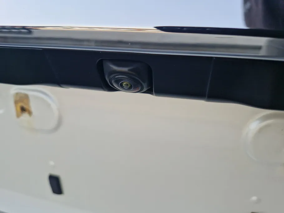 2023 Lexus ES 300 H 