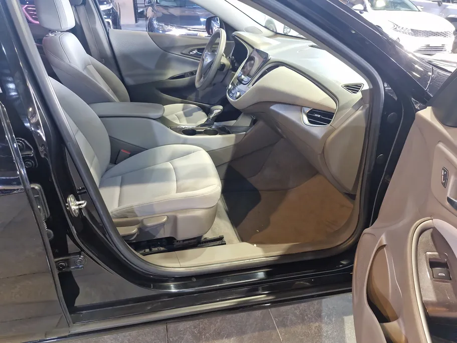 2022 Chevrolet Malibu LS 