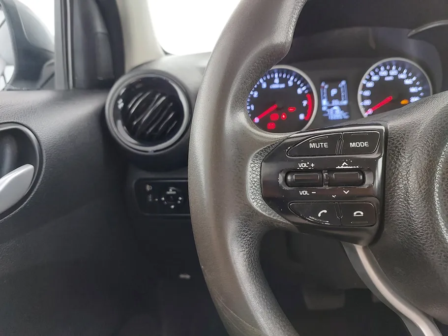 2022 Kia Pegas LX 