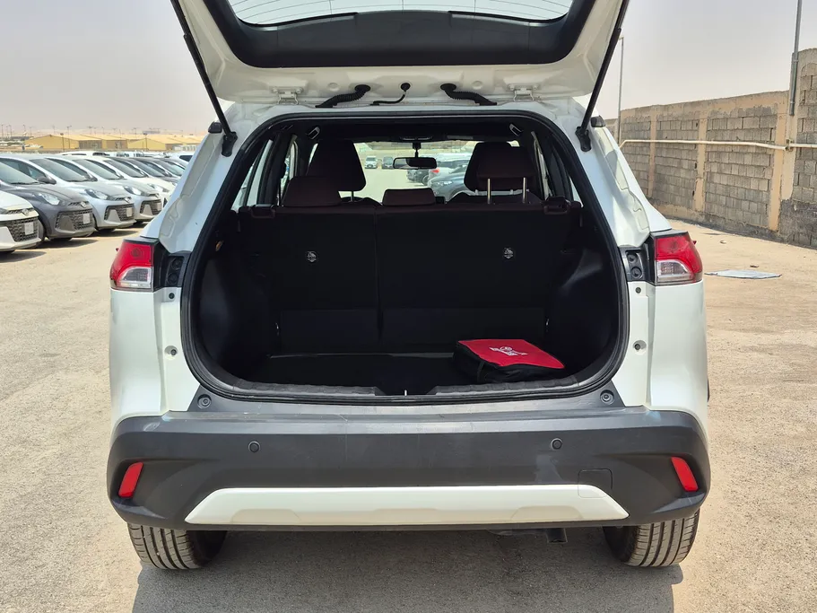 2023 Toyota Corolla Cross LE HEV 