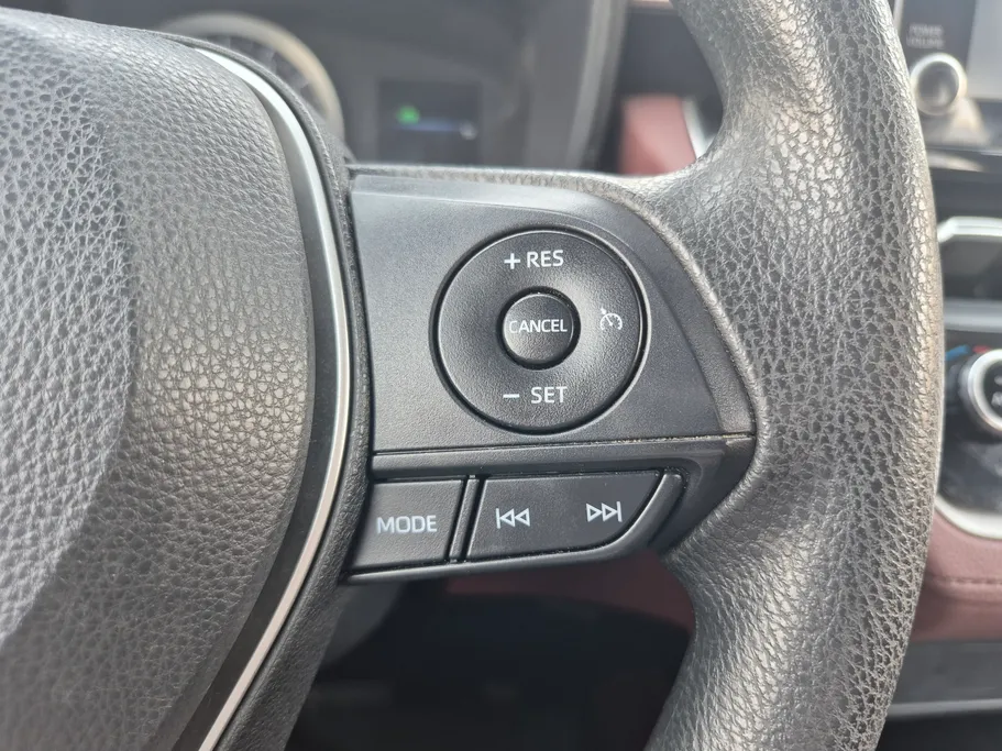 2023 Toyota Corolla Cross LE HEV 