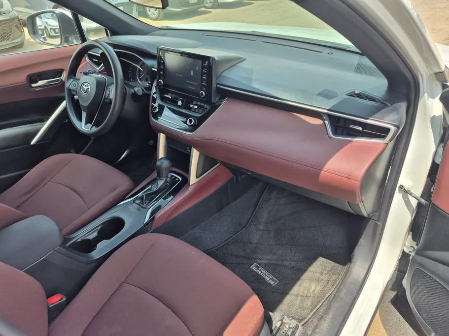 2023 Toyota Corolla Cross LE HEV 