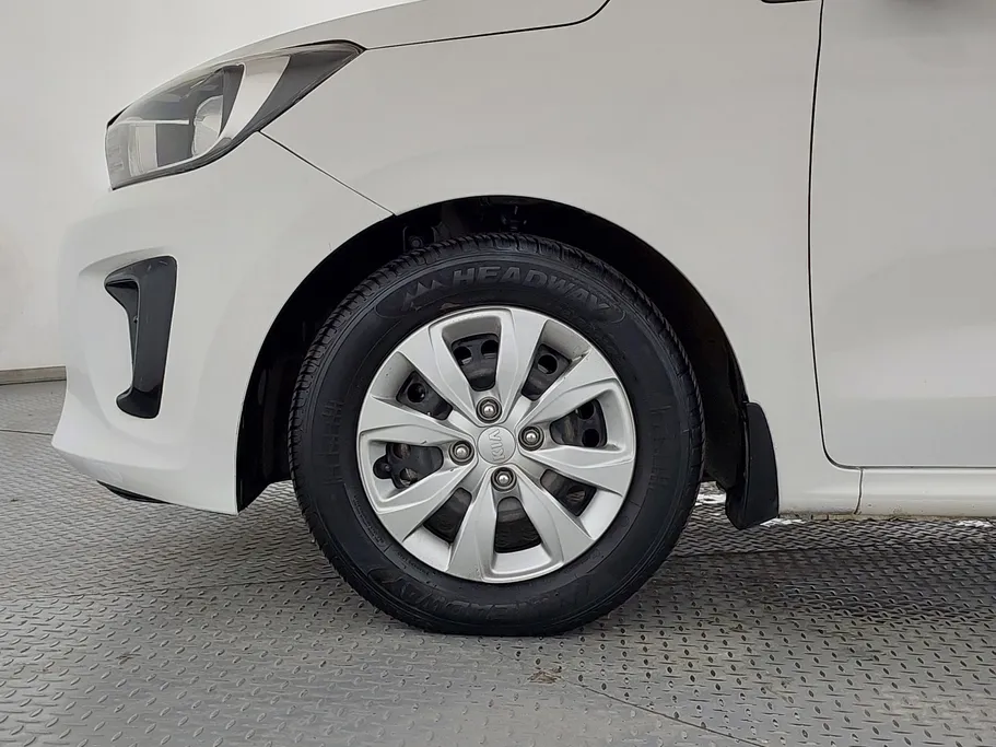 2022 Kia Pegas LX 