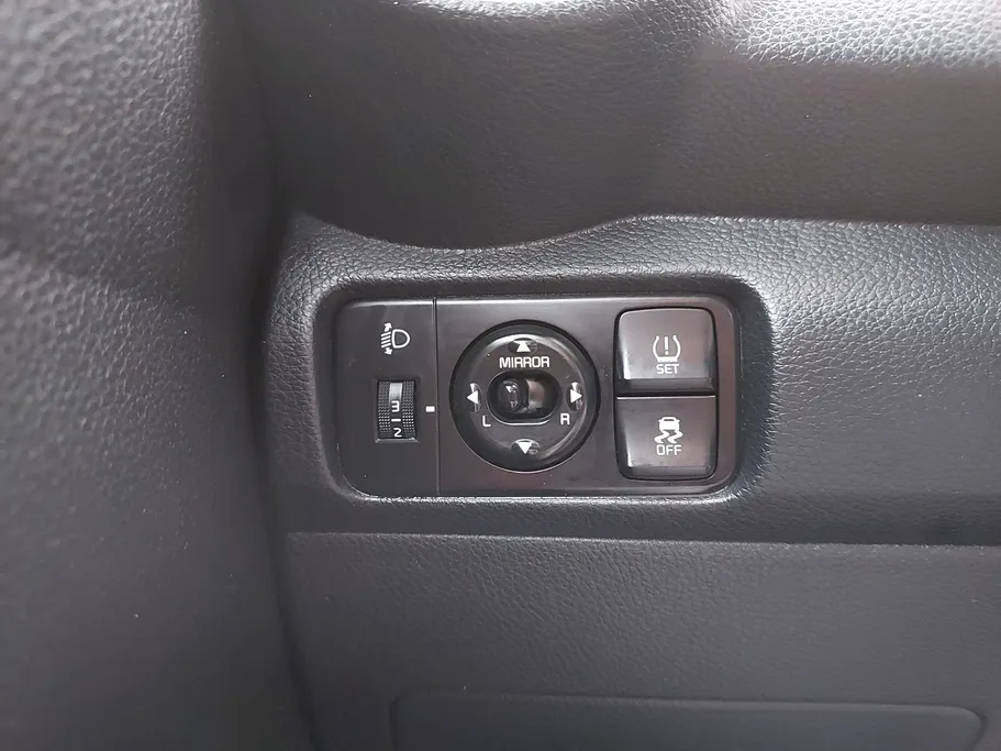 2022 Kia Pegas LX 