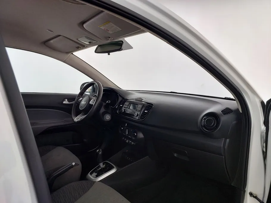 2022 Kia Pegas LX 