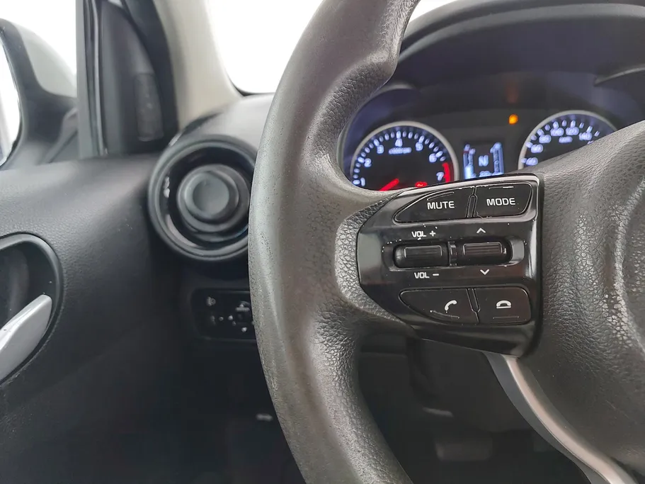2022 Kia Pegas LX 