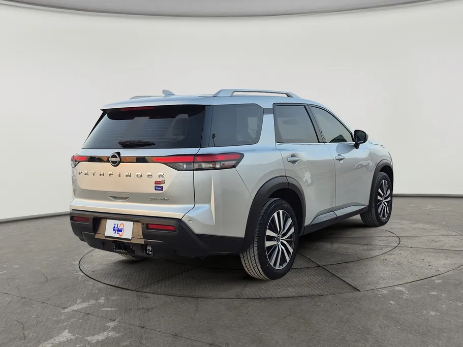 نيسان باثفندر SV 2022 