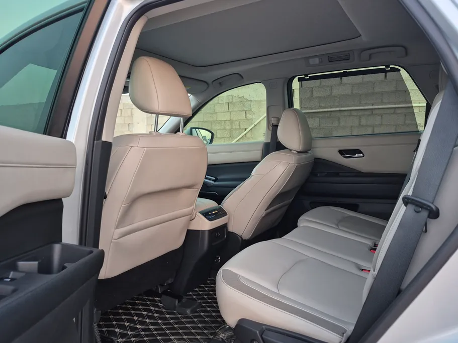 نيسان باثفندر SV 2022 