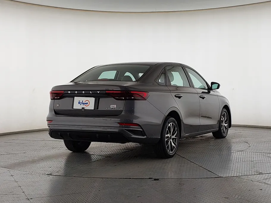 جيلي امجراند GS 2024 