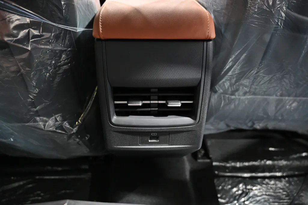2027 Omoda C5 luxury 