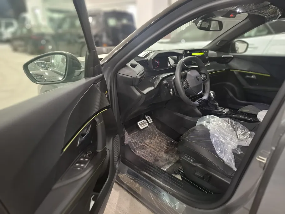 2026 Peugeot 2008 GT 