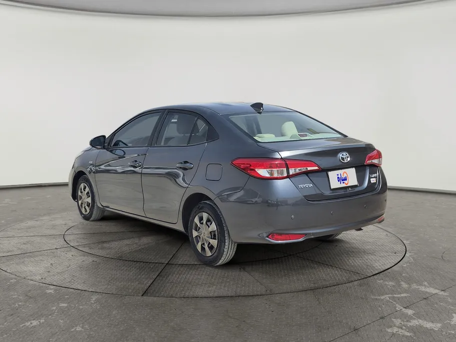 2022 Toyota Yaris  Y 