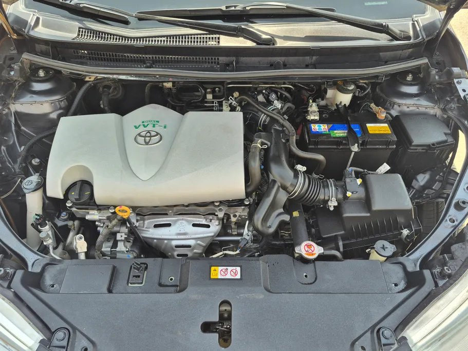 2022 Toyota Yaris  Y 