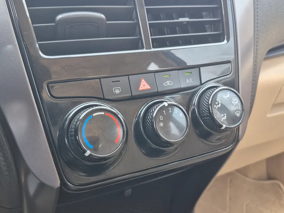2022 Toyota Yaris  Y 