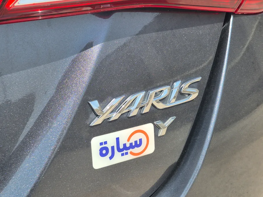2022 Toyota Yaris  Y 