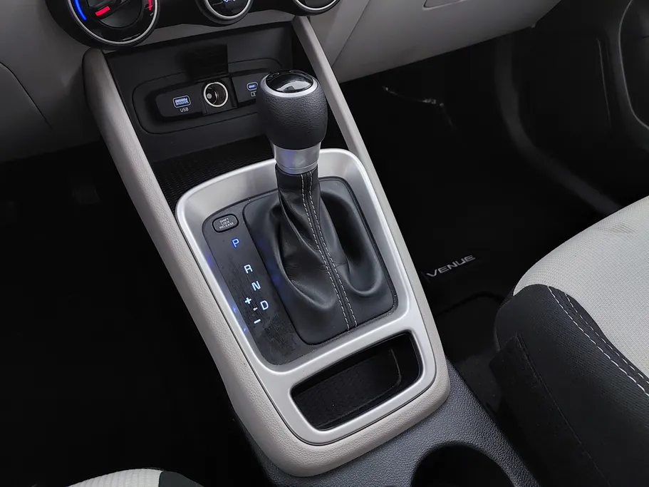 2024 Hyundai Venue Smart 