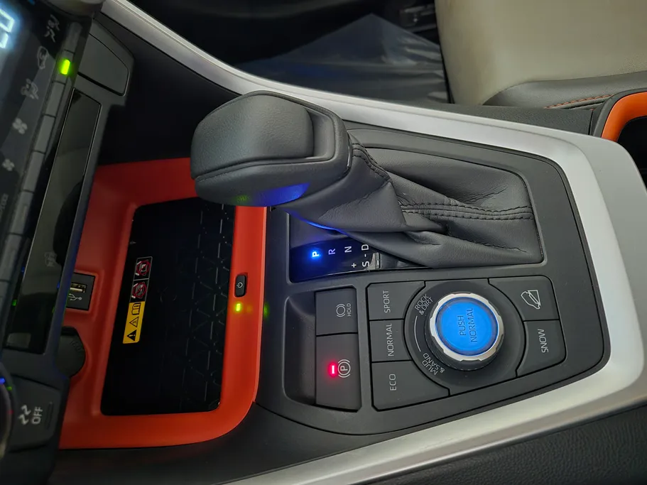 2025 Toyota RAV4 ADVENTURE 