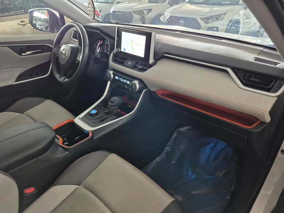 2025 Toyota RAV4 ADVENTURE 