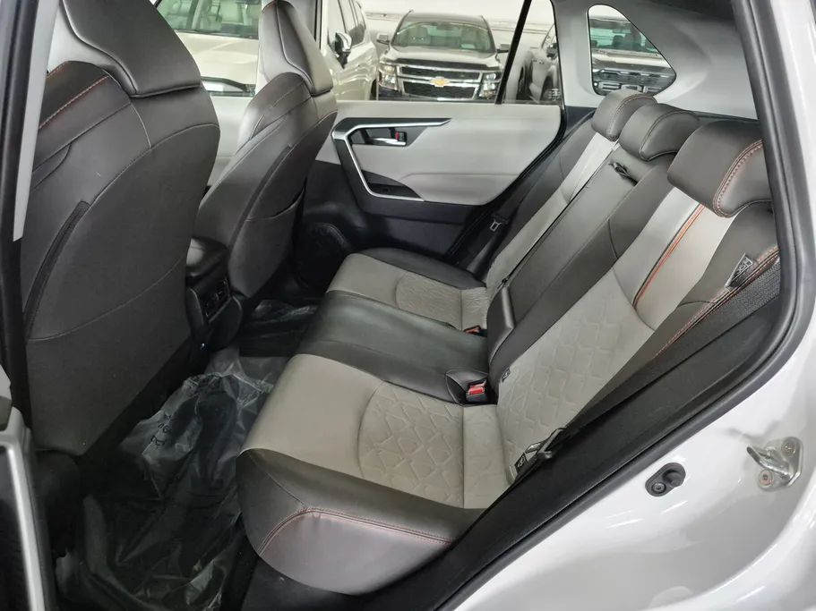 2025 Toyota RAV4 ADVENTURE 
