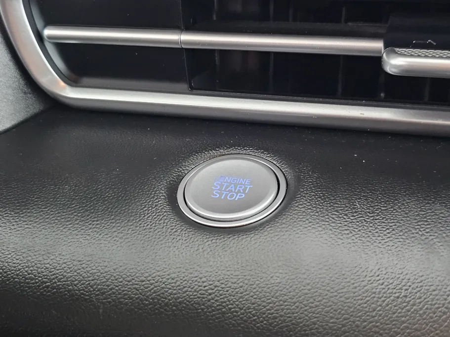 2022 Hyundai Elantra Smart Plus 